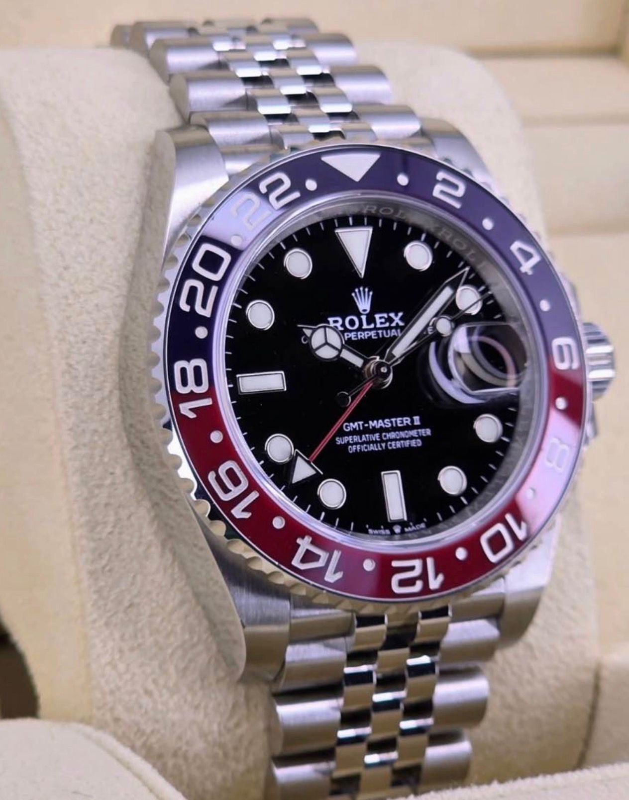Rolex GMT‑Master II “Pepsi” – Stainless Steel (Jubilee Bracelet)