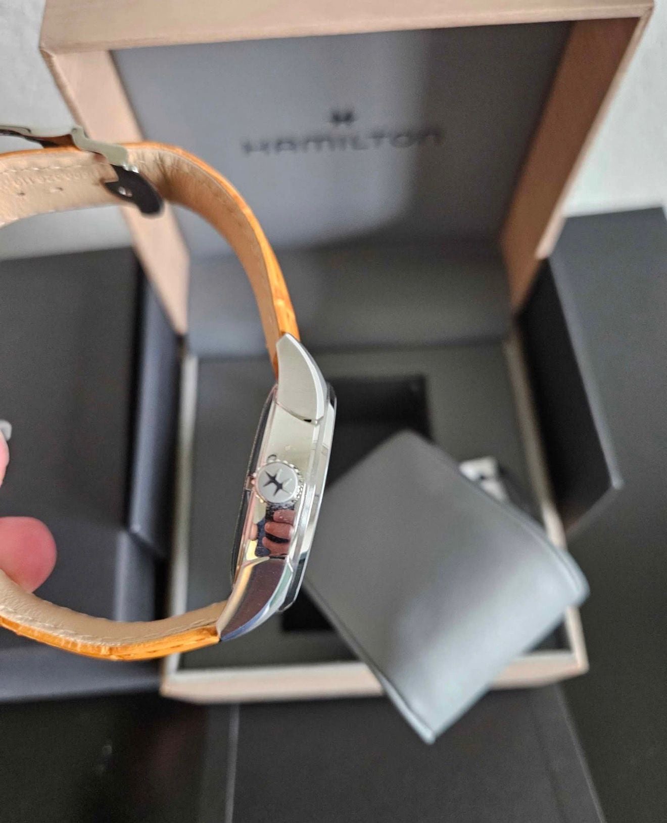 Hamilton Jazzmaster Automatic – Black Dial, Tan Leather Strap